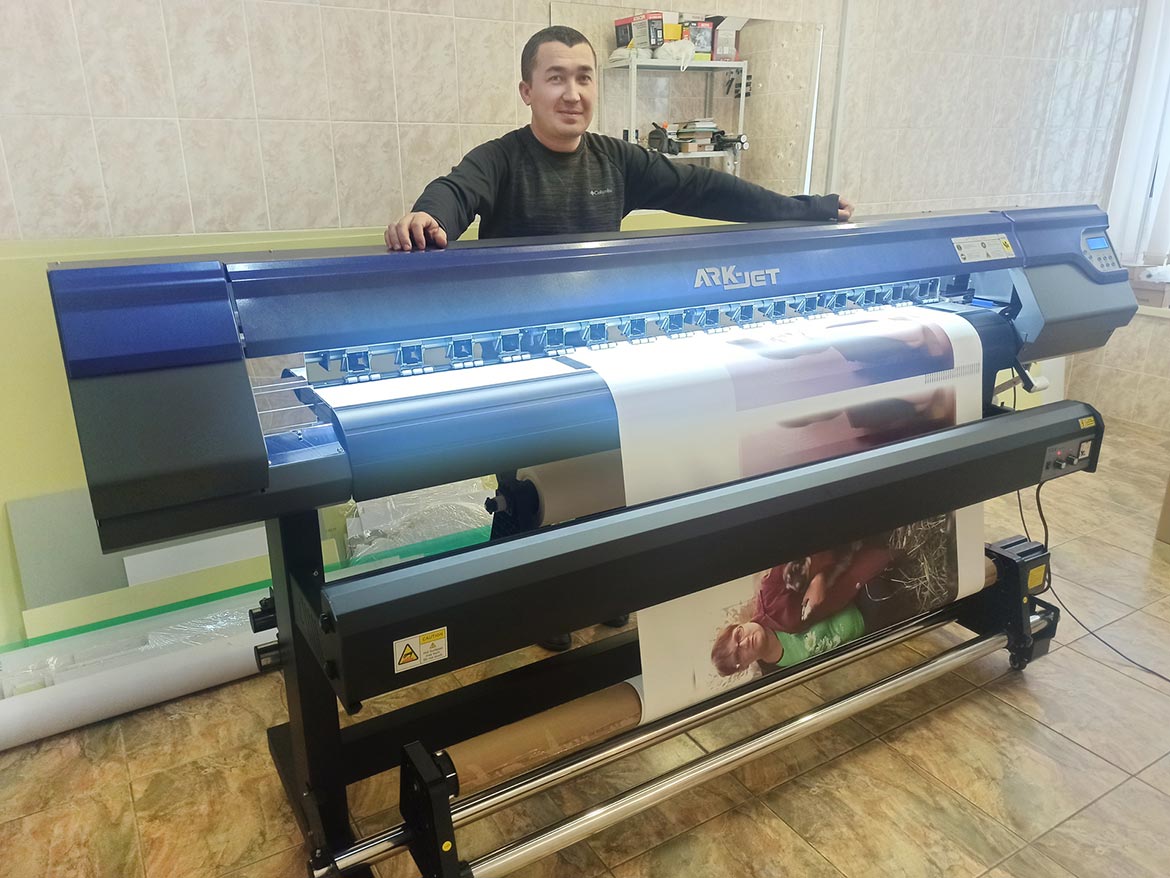 Запуск ARK-JET Sol 1600 в Ульяновске для печати картин