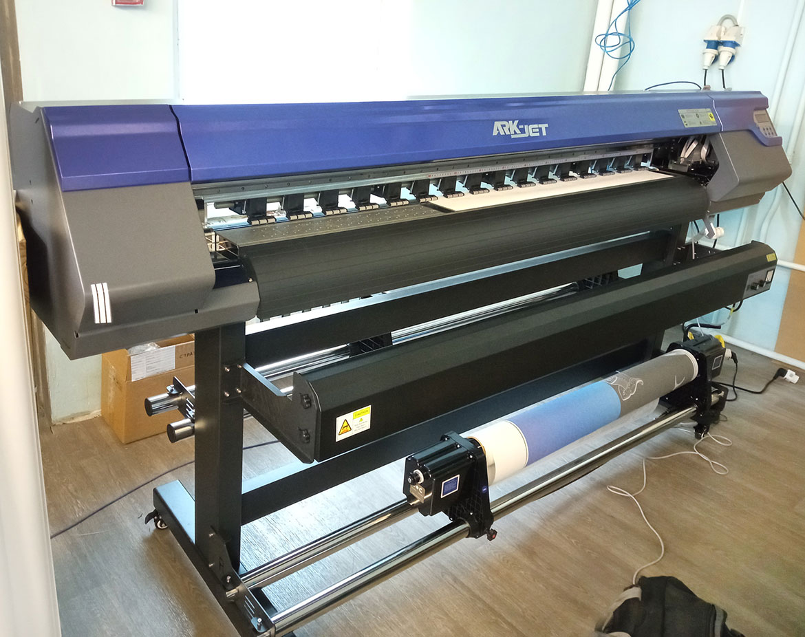 Новый ARK-JET Sol 1600 для печати дизайнерских обоев в Москве Новый ARK-JET Sol 1600 для печати дизайнерских обоев в Москве