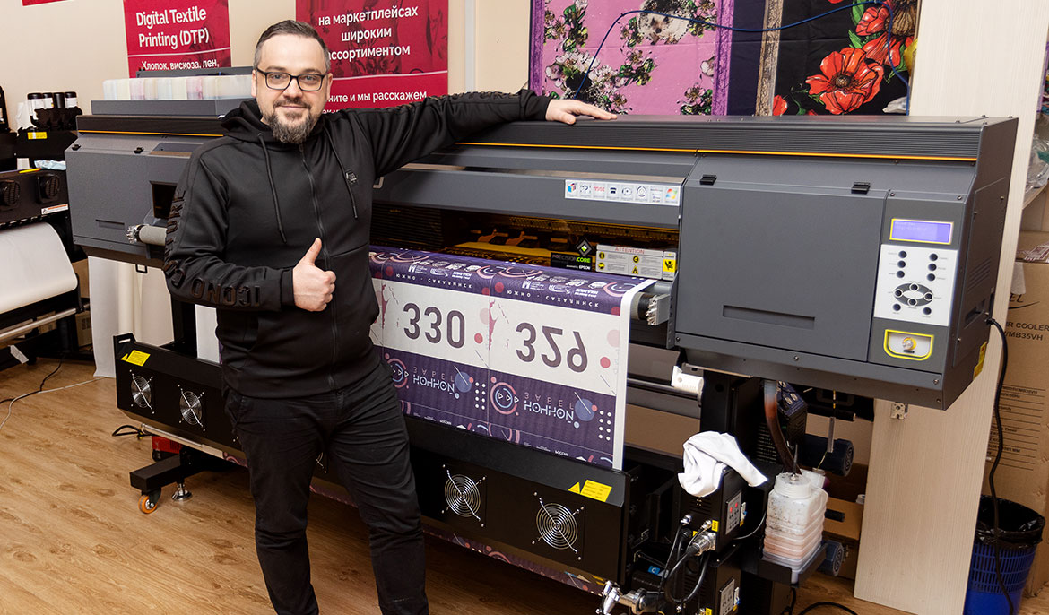 Руководитель-компании-«Димитекс»-Михаил-Купавцев-и-ARK-JET-SUB-1900