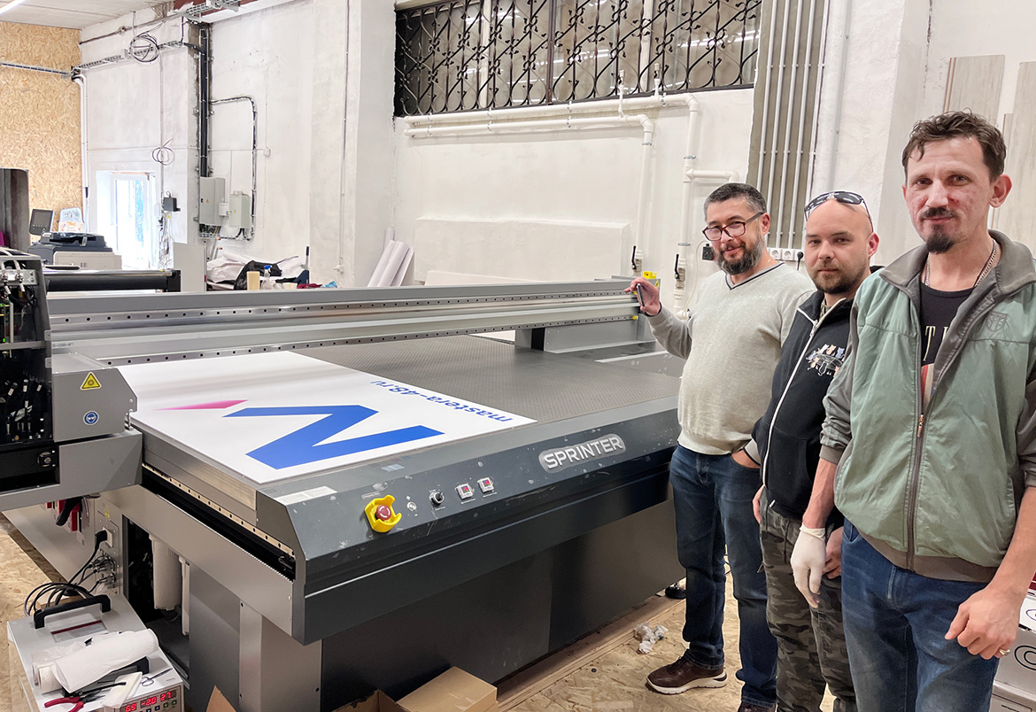 Инсталляция УФ-принтера Sprinter TC-F2132 в липецкой РПК "Мастера" Инсталляция УФ-принтера Sprinter TC-F2132 в липецкой РПК "Мастера"