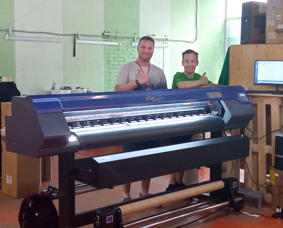 Инсталляция ARK-JET SOL 1600 в компании "Фотообойкин" из Санкт-Петербурга