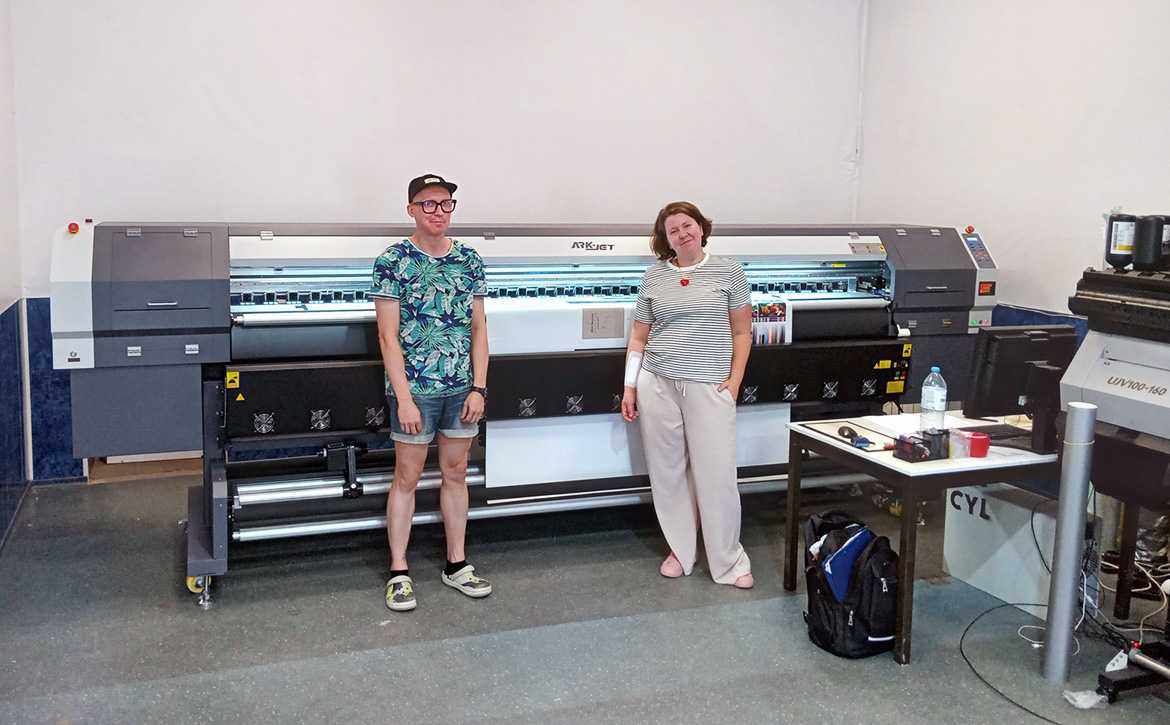 Инсталляция принтера ARK-JET SOL 3200 в типографии "КОКО" (Астрахань)