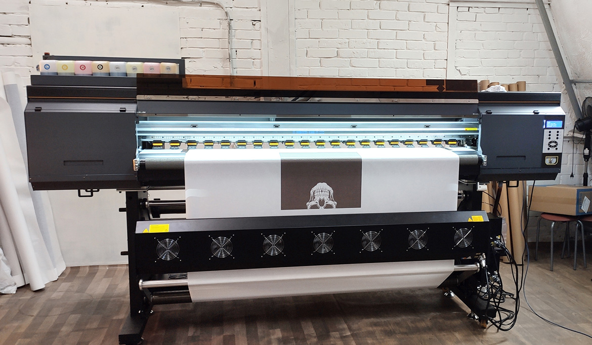 Текстильный принтер ARK-JET SUB 1900 установлен в компании Dari Dana