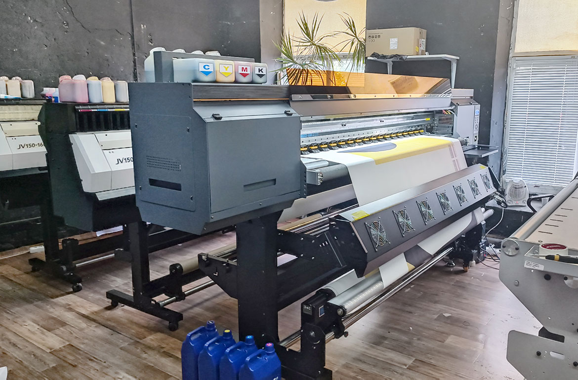 Инсталляция принтера ARK-JET SUB 1900 в компании "Textile PRO" из Тюмени Инсталляция принтера ARK-JET SUB 1900 в компании "Textile PRO" из Тюмени